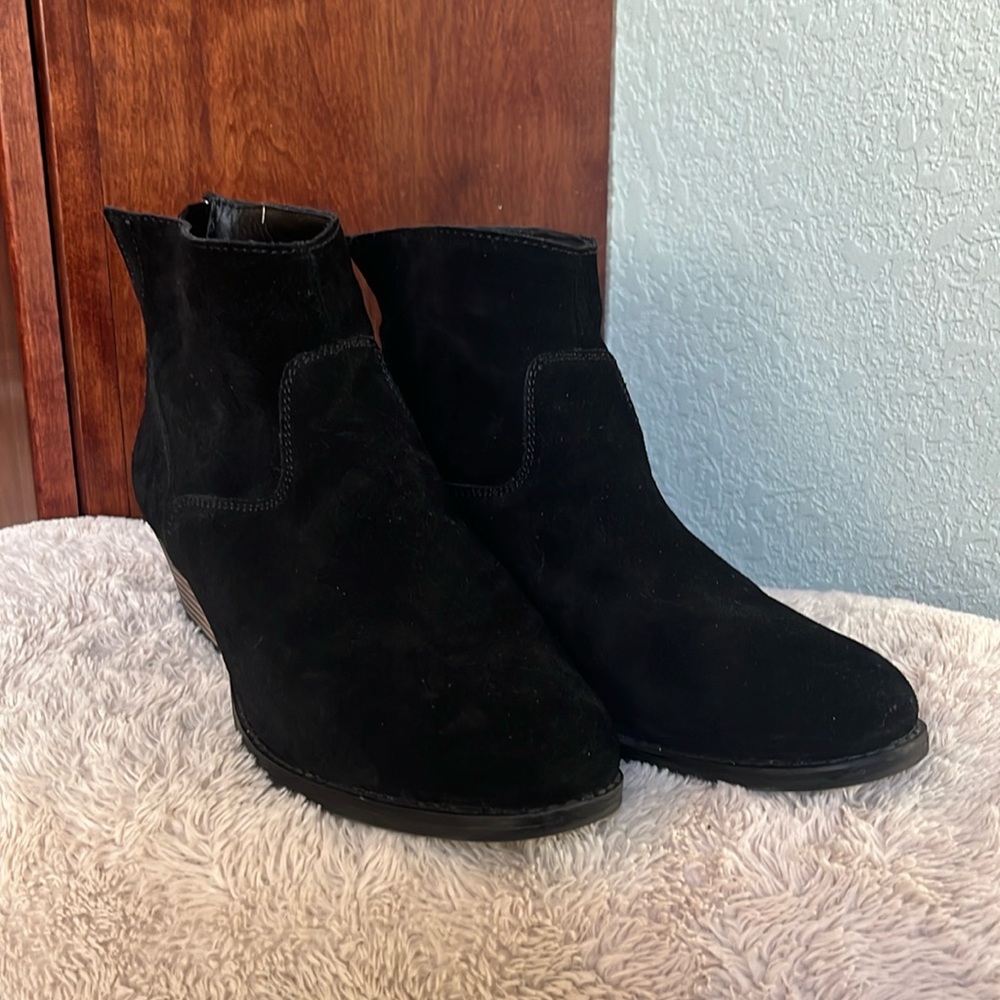 Skechers black suede bootie.